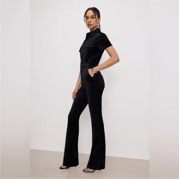 Good American NWT Medium Fit for Success Velvet Bootcut Jumpsuit New - Picture 2 of 10